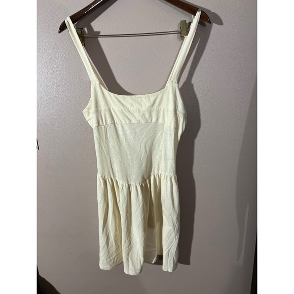 Free people beach Elegant Cream Sleeveless Top - Picture 1 of 6